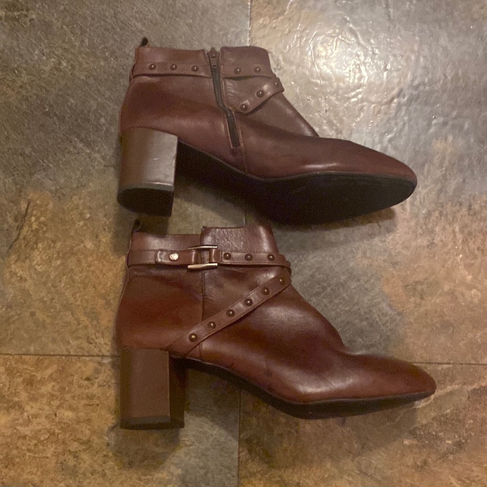 Alex Marie brand short boot.⛄️